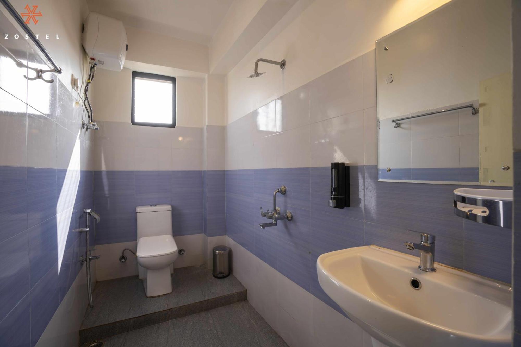 Zostel Rinchenpong Hostel Екстериор снимка