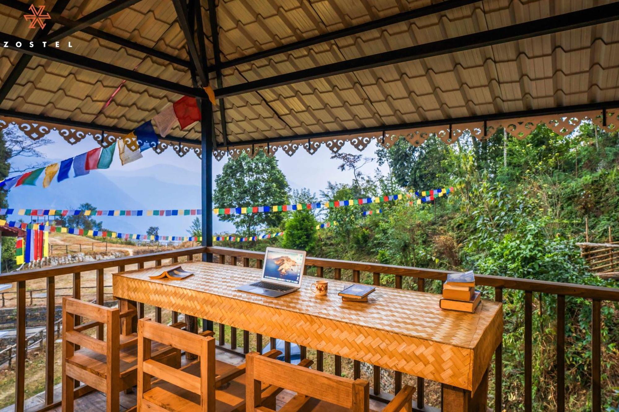 Zostel Rinchenpong Hostel Екстериор снимка