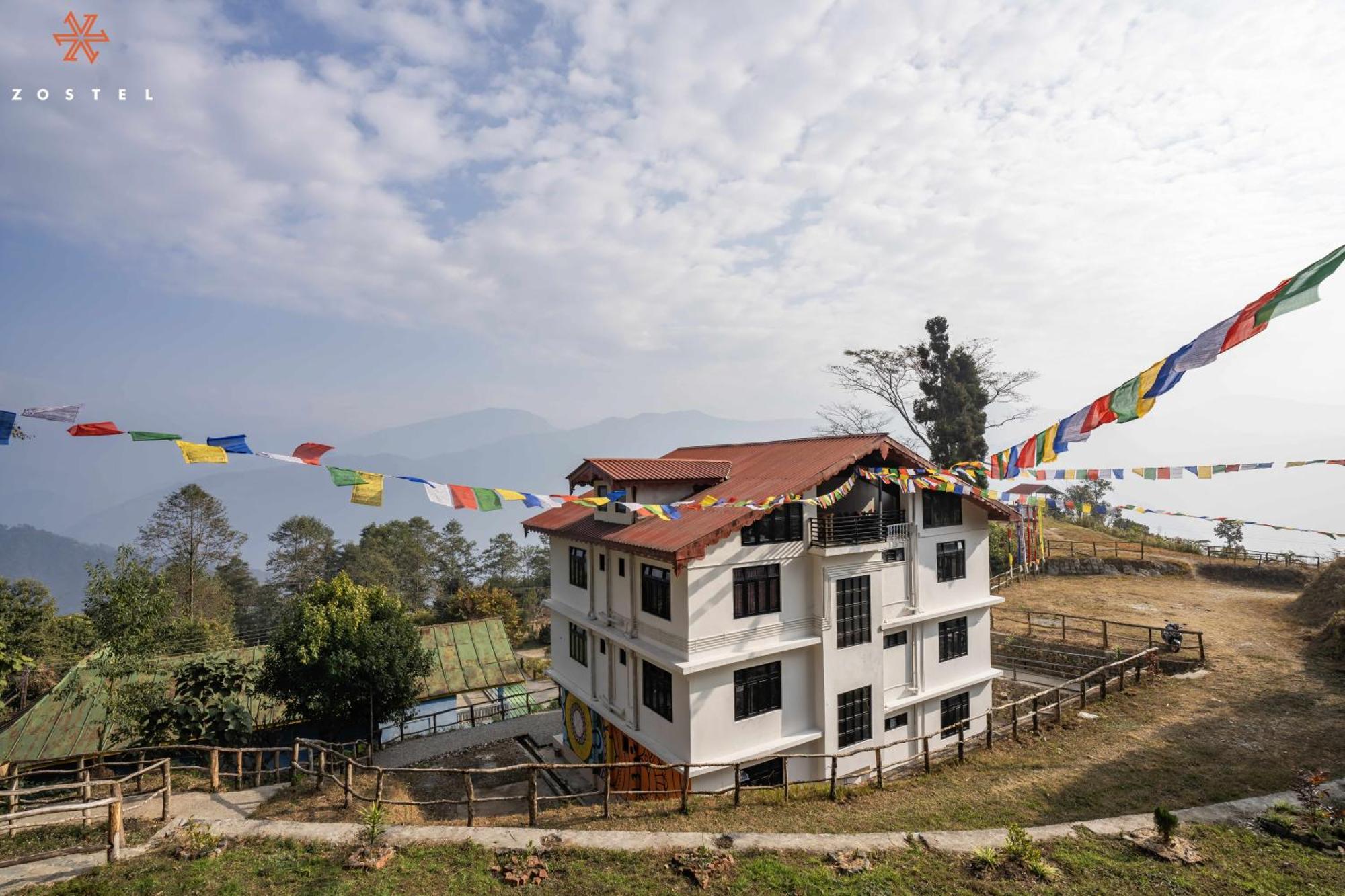 Zostel Rinchenpong Hostel Екстериор снимка