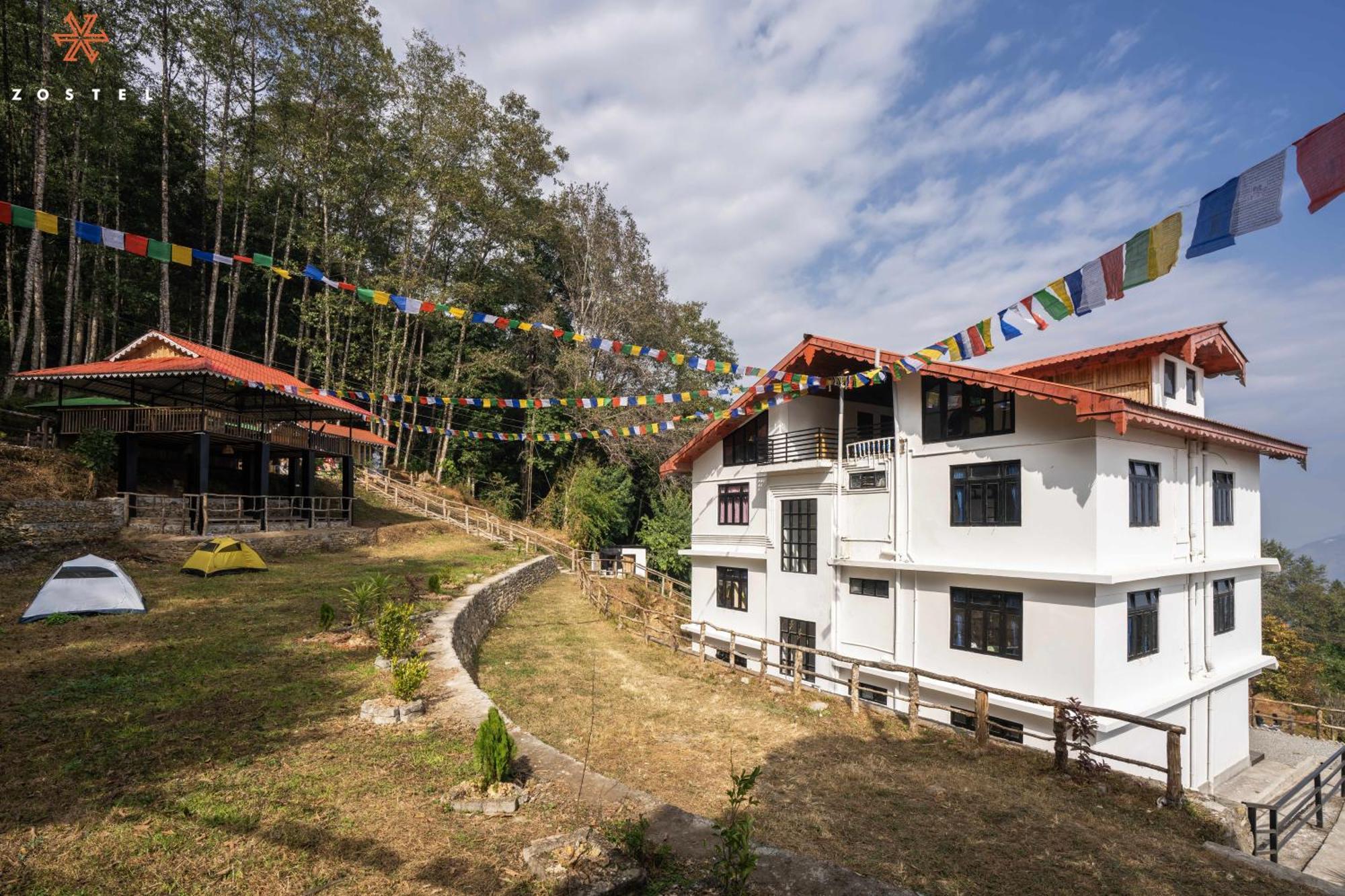 Zostel Rinchenpong Hostel Екстериор снимка